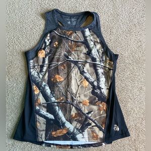 Woman’s racer back work out tank